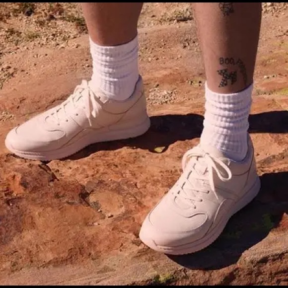 NIB Everlane The Trainer Blush Leather Sneakers - Picture 3 of 8